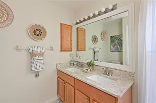 6442 Barberry Ct, Lakewood Ranch, FL 34202 - Photo 21