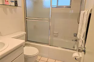 2547 60th Ave W, Bradenton, FL 34207 - Photo 17