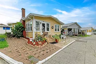 31 Seminole Dr, Bradenton, FL 34208 - Photo 1