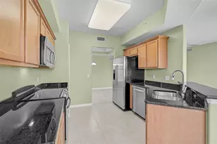 1257 Burgos Dr, Sarasota, FL 34238 - Photo 9