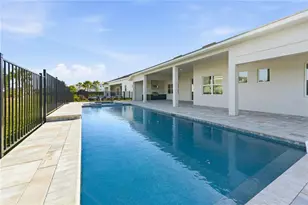 8061 Nevis Run, Bradenton, FL 34202 - Photo 7