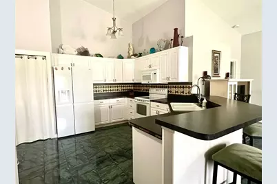 2602 Edgewater Court, Palmetto, FL 34221 - Photo 13