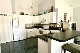 2602 Edgewater Ct, Palmetto, FL 34221 - Photo 13