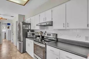 331 Burke Rd, Venice, FL 34293 - Photo 11