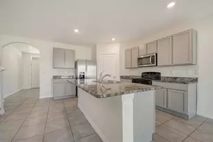 12732 Lateral Root Dr, Sarasota, FL 34238 - Photo 13