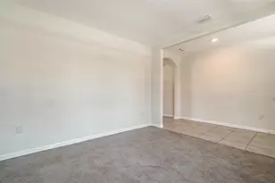 12732 Lateral Root Dr, Sarasota, FL 34238 - Photo 7