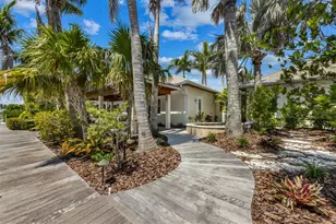 513 Bayview Pl, Anna Maria, FL 34216 - Photo 49