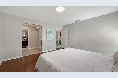 2852 Captiva Drive, Sarasota, FL 34231 - Photo 17