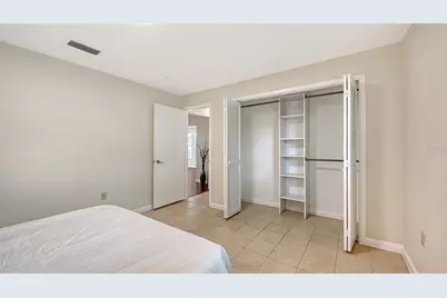 2852 Captiva Drive, Sarasota, FL 34231 - Photo 21