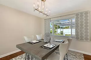 2852 Captiva Dr, Sarasota, FL 34231 - Photo 7