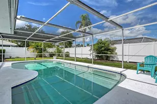 2852 Captiva Dr, Sarasota, FL 34231 - Photo 29