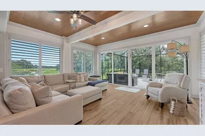 6505 Oakland Hills Drive, Lakewood Ranch, FL 34202 - Photo 17