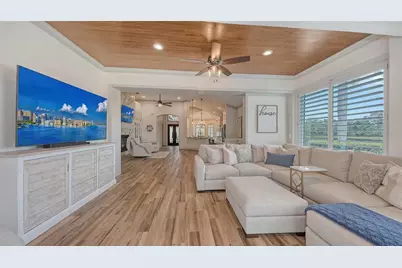 6505 Oakland Hills Drive, Lakewood Ranch, FL 34202 - Photo 19