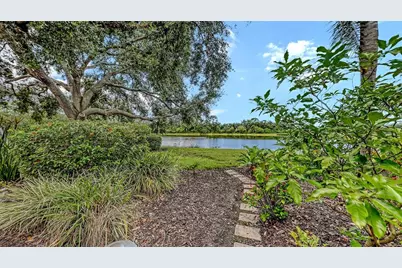 6505 Oakland Hills Drive, Lakewood Ranch, FL 34202 - Photo 33