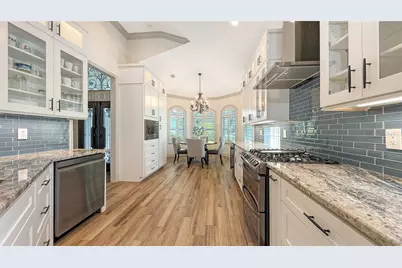 6505 Oakland Hills Drive, Lakewood Ranch, FL 34202 - Photo 7