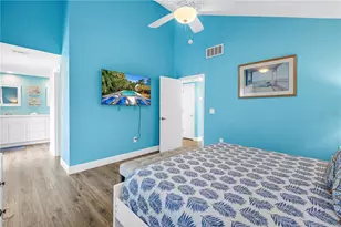 156 Siesta Dr, Sarasota, FL 34242 - Photo 33