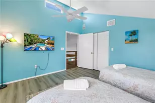 156 Siesta Dr, Sarasota, FL 34242 - Photo 43