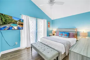 156 Siesta Dr, Sarasota, FL 34242 - Photo 37