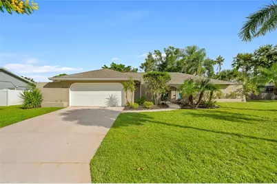 4207 Charing Cross Road, Sarasota, FL 34241 - Photo 3