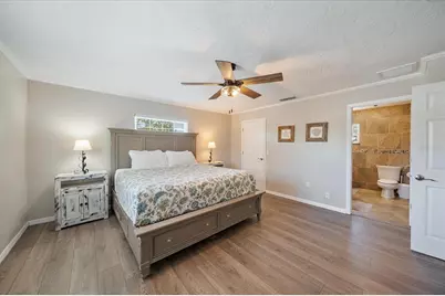 795 Plymouth Street, Sarasota, FL 34242 - Photo 17