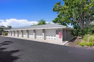 1103 Edgewater Cir, Bradenton, FL 34209 - Photo 3