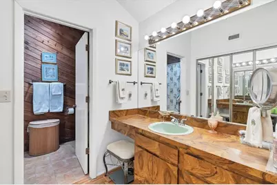 4114 Roberts Point Circle, Sarasota, FL 34242 - Photo 15