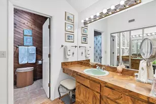 4114 Roberts Point Cir, Sarasota, FL 34242 - Photo 15