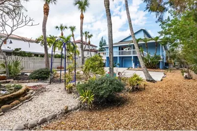 4114 Roberts Point Circle, Sarasota, FL 34242 - Photo 3