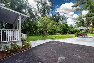 1517 5th St W, Palmetto, FL 34221 - Photo 5