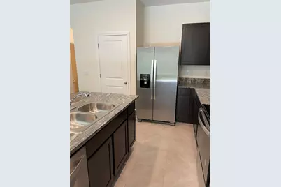 8708 Milestone Drive, Sarasota, FL 34238 - Photo 7