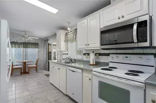 8012 Nancy Ln, Ellenton, FL 34222 - Photo 11