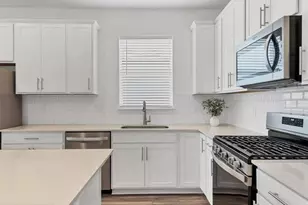 10434 Spring Tide Wy, Parrish, FL 34219 - Photo 11