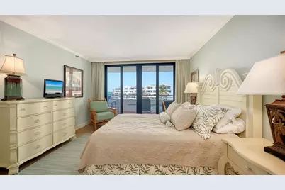 1445 Gulf Of Mexico Drive #404, Longboat Key, FL 34228 - Photo 33