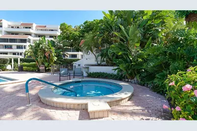 1445 Gulf Of Mexico Drive #404, Longboat Key, FL 34228 - Photo 53