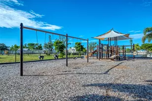 6500 Flotilla Dr, Holmes Beach, FL 34217 - Photo 91