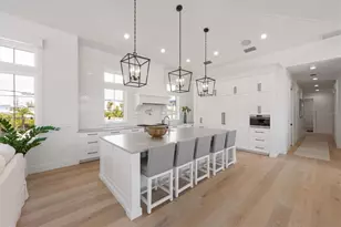 403 N Shore Dr, Anna Maria, FL 34216 - Photo 11