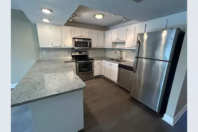 425 30th Avenue W #C212, Bradenton, FL 34205 - Photo 3