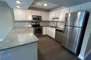 425 30th Ave W, Bradenton, FL 34205 - Photo 3