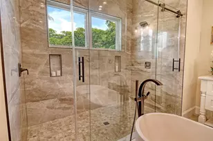 5005 Gulf of Mexico Dr, Longboat Key, FL 34228 - Photo 37