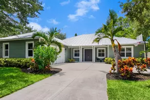 1760 Arlington St, Sarasota, FL 34239 - Photo 1