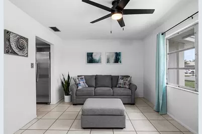 7460 Mariana Drive, Sarasota, FL 34231 - Photo 9