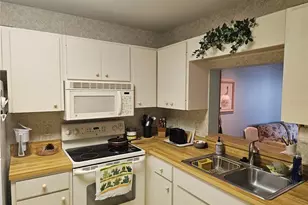 586 Lakeside Dr, Bradenton, FL 34210 - Photo 7