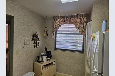 586 Lakeside Drive #586, Bradenton, FL 34210 - Photo 9