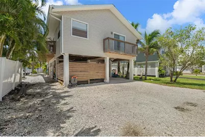 2517 Avenue C, Bradenton Beach, FL 34217 - Photo 31