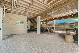 2517 Avenue C, Bradenton Beach, FL 34217 - Photo 5