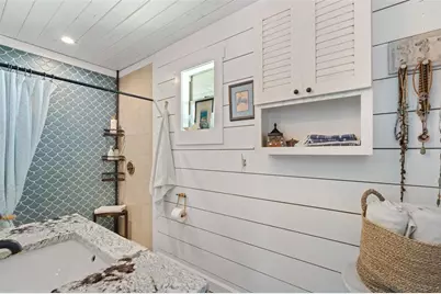 2517 Avenue C, Bradenton Beach, FL 34217 - Photo 51