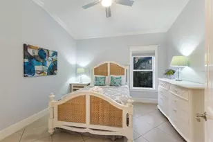 105 4th St S, Bradenton Beach, FL 34217 - Photo 9