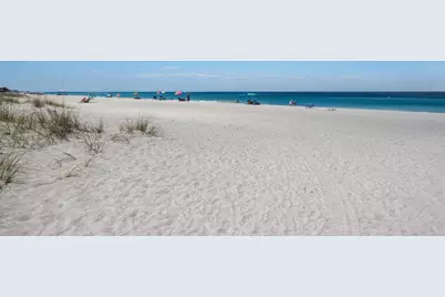 105 4th Street S, Bradenton Beach, FL 34217 - Photo 27