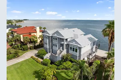 709 Key Royale Drive, Holmes Beach, FL 34217 - Photo 11