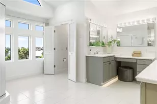 709 Key Royale Dr, Holmes Beach, FL 34217 - Photo 67